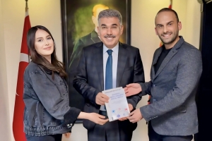 Başkanımız Doç. Dr. Onur Başar Özbozkurt ve Başkan Yardımcımız Dr. Fatma Yeşilkuş Mersin İl Emniyet Müdürü Kamil Karabörk’ü Ziyaret Etti