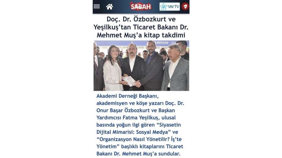 Doç. Dr. Özbozkurt ve Yeşilkuş’tan Ticaret Bakanı Dr. Mehmet Muş’a Kitap Takdimi